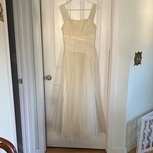 Chic Cream Wedding Dress Vintage
